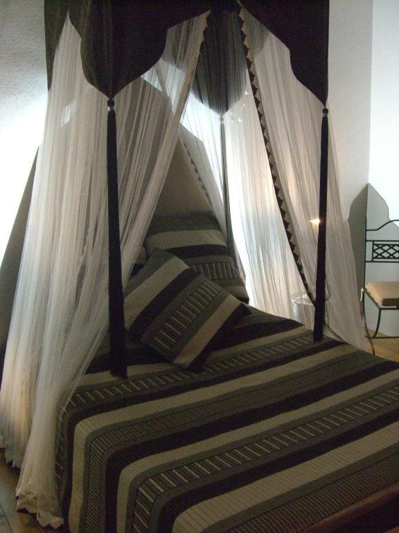 أورلييو Hotel Archange الغرفة الصورة